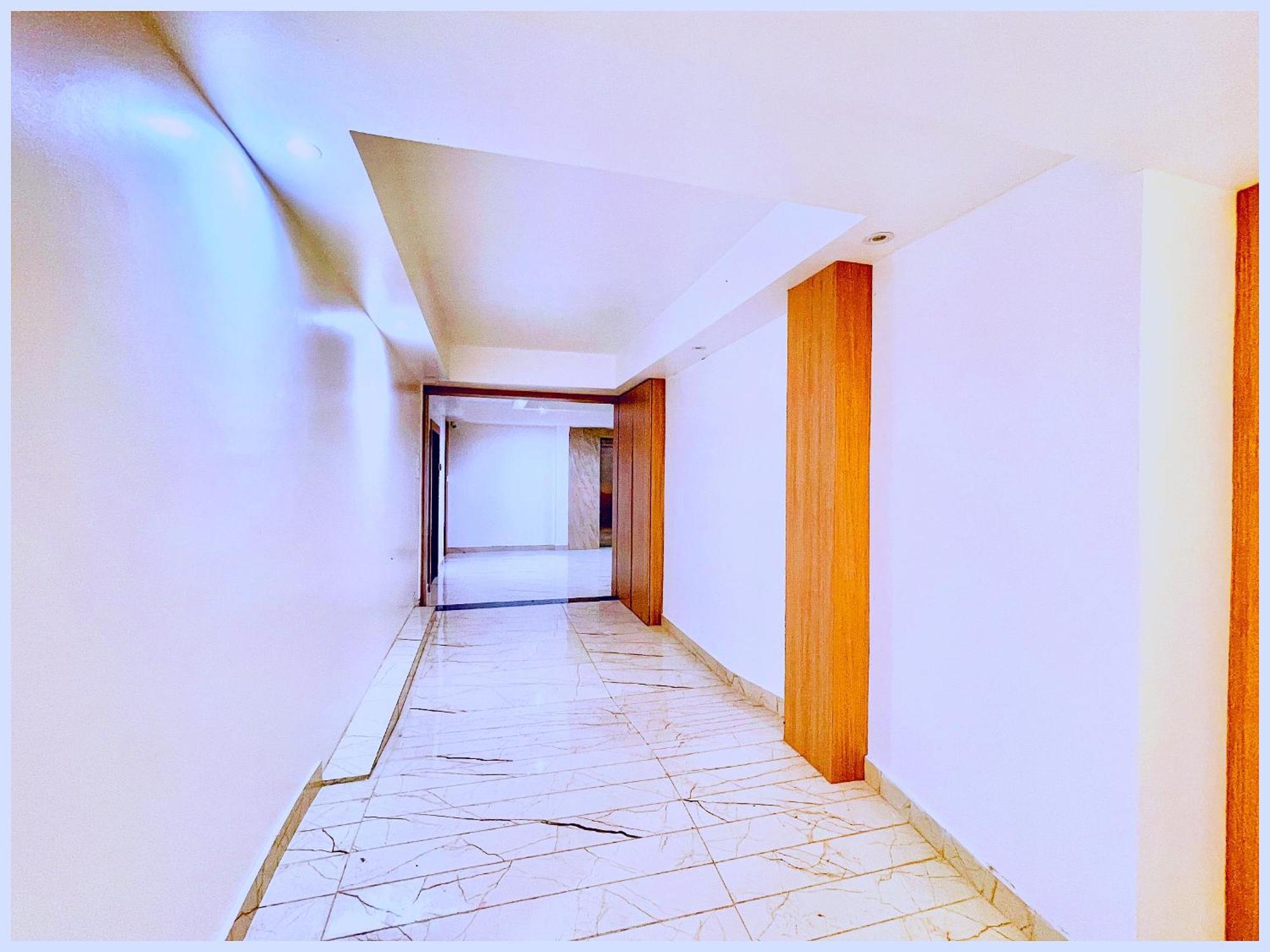 Premium Hotel Ujjain - G A R I M A - Near Mahakal Temple And Rivar - Railway Station - Hygiene & Spacious Room - With Wifi- And Parking Facilities - Best Hotel In Уджайн Екстериор снимка